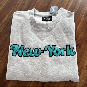 NWT WNBA New York Liberty sweatshirt, medium